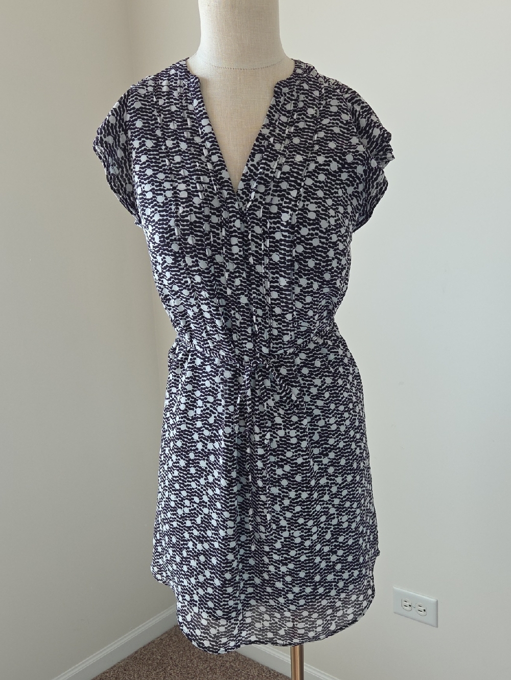H&M Black and White Printed Dress Size 4